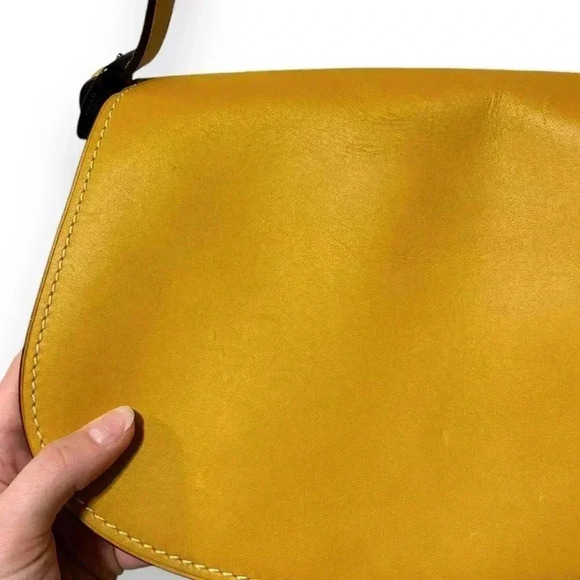 NWOT Coach Saddle 23 Bag Glovetanned Leather Crossbody in Flax Mustard Yellow - Picture 15 of 15